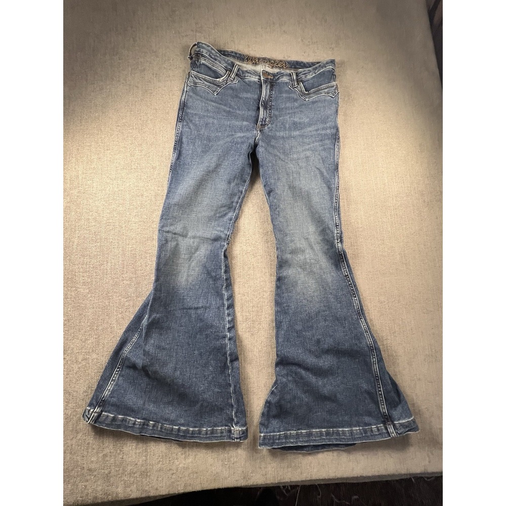 Wrangler Retro High Rise Trumpet Flare Jeans Women 36x32 Blue Cowboy Boho Flawed